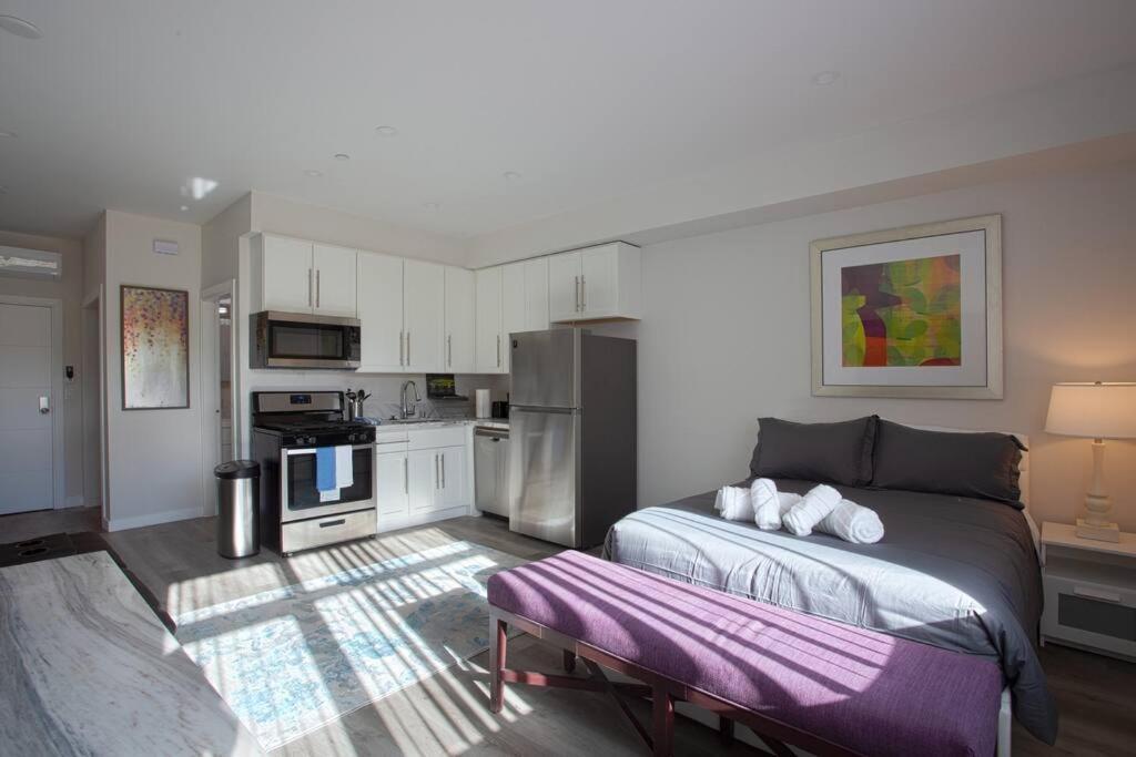 Luxurious Furnished Studio W Full Kitchen In Sd San Diego Exterior photo